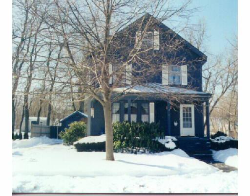63 Vine St, Reading, MA 01867 photo 1