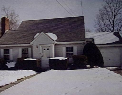 498 Chestnut St, Needham, MA 02492 photo 1