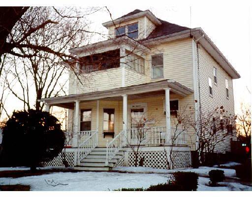 513 Chestnut St, Needham, MA 02492 photo 1