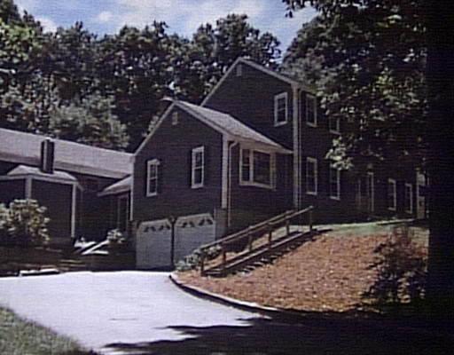 32 Grafton Rd, Upton, MA 01568 photo 1