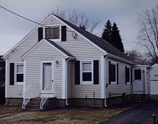 4 Lima St, Chicopee, MA 01020 photo 1