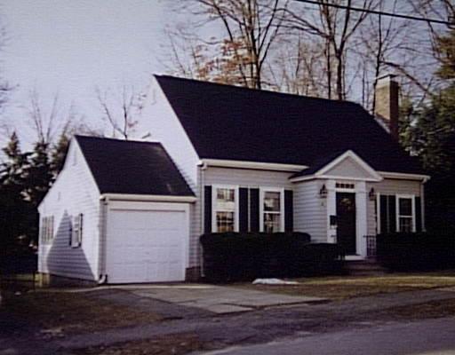 43 Valley Rd, Dedham, MA 02026 photo 1