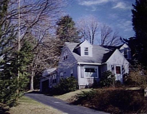 110 Singletary Ave, Sutton, MA 01590 photo 1