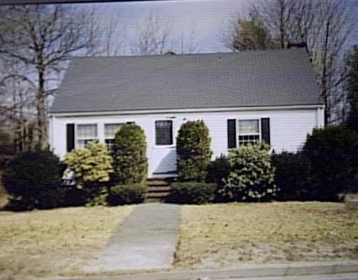 32 Elliott St, Danvers, MA 01923 photo 1