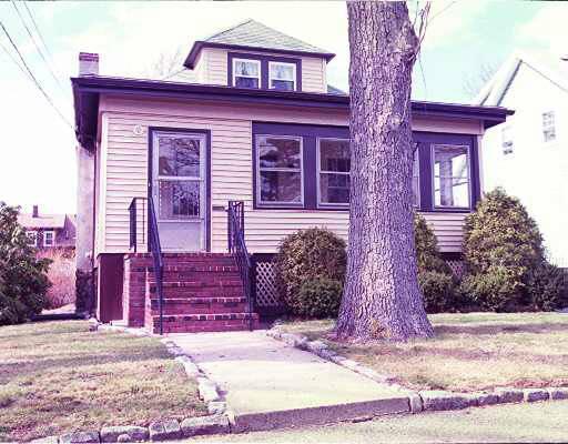 17 Wood Rd, Dedham, MA 02026 photo 1