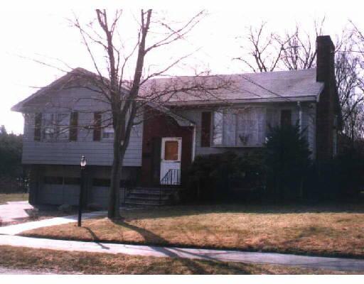 25 Lucy Dr, Reading, MA 01867 photo 1