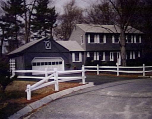 7 Dineen Cir, Maynard, MA 01754 photo 1