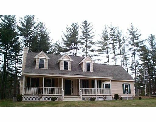 24 Spaulding St, Townsend, MA 01469 photo 1