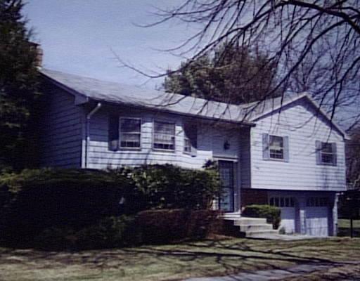 37 Mohawk Rd, Marblehead, MA 01945 photo 1