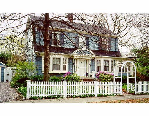 20 Coolidge Ave, Needham, MA 02492 photo 1