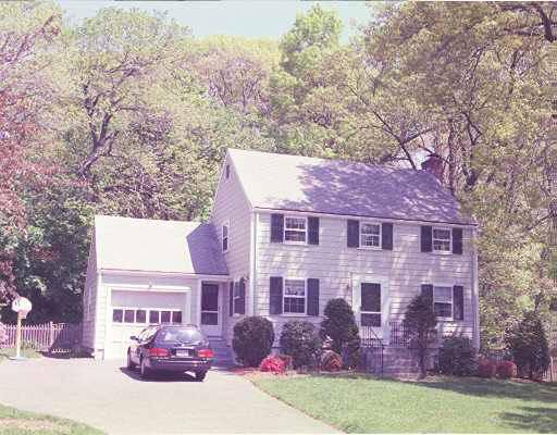 19 Lexington Rd, Wellesley, MA 02482 photo 1