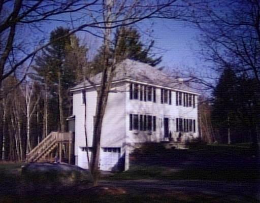 201 E Richardson Rd, Dracut, MA 01826 photo 1