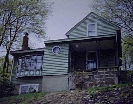 35 Stevens St, Stoneham, MA 02180 photo 1