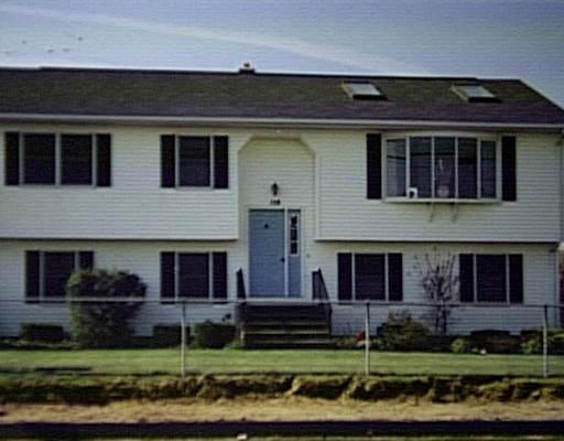 720 E Main St, Chicopee, MA 01020 photo 1