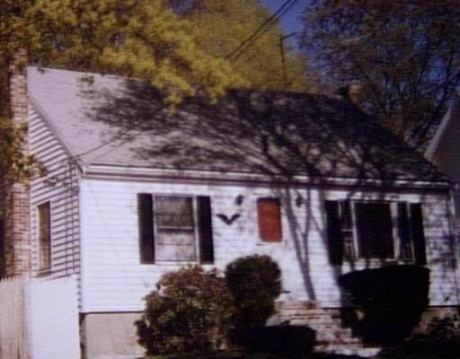 7 Harrison St, Reading, MA 01867 photo 1