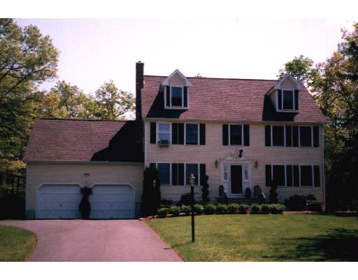 6 Pine Needle Dr, Mendon, MA 01756 photo 1