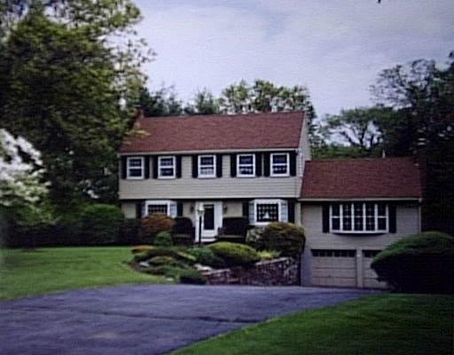 7 Elm Dr, Canton, MA 02021 photo 2