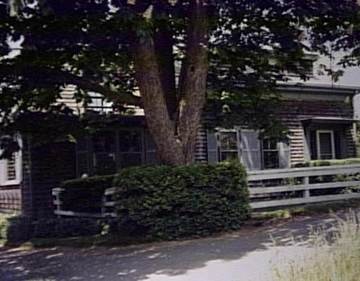 11 Wiley St, Gloucester, MA 01930 photo 1