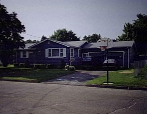 122 Simonich St, Chicopee, MA 01020 photo 1