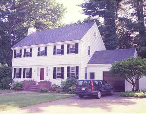 8 Shaw Rd, Wellesley, MA 02481 photo 1
