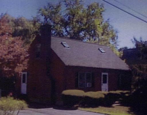 28 Lawrence St, Danvers, MA 01923 photo 1