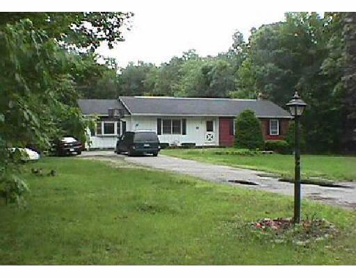 36 Colonial Rd, Sutton, MA 01590 photo 1