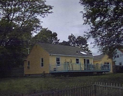 16 Clegg St, Worcester, MA 01603 photo 1