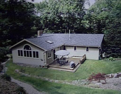 101 Howlett St, Topsfield, MA 01983 photo 2