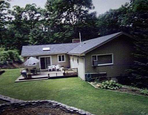 101 Howlett St, Topsfield, MA 01983 photo 1
