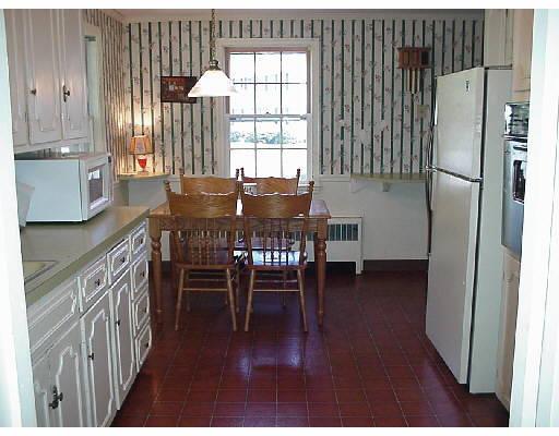 4 Elizabeth Cir, Needham, MA 02492 photo 4