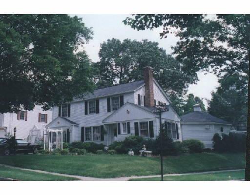 103 Bennington St, Springfield, MA 01108 photo 1