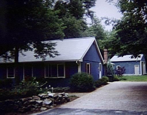 4 Taft St, Upton, MA 01568 photo 1
