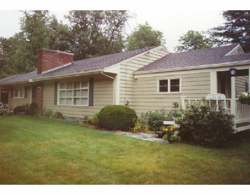 2 Seneca Rd, Acton, MA 01720 photo 1