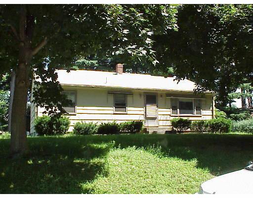47 Flint St, Springfield, MA 01129 photo 1