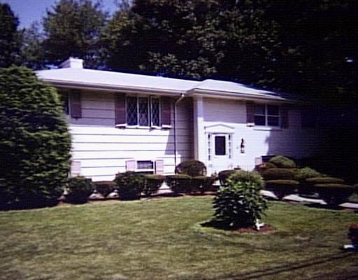 3 Cherokee Rd, Canton, MA 02021 photo 1