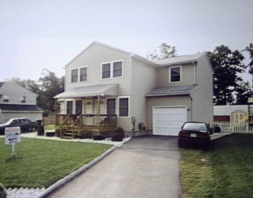 115 Glenmore St, Springfield, MA 01119 photo 1