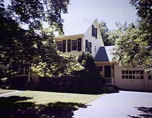 20 Winthrop St, Danvers, MA 01923 photo 1
