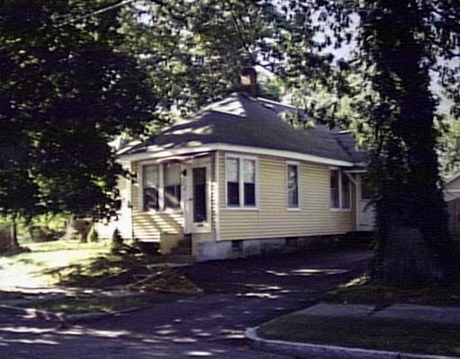 22 Merida St, Springfield, MA 01104 photo 1
