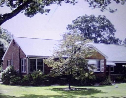28 Upton St, Springfield, MA 01104 photo 1
