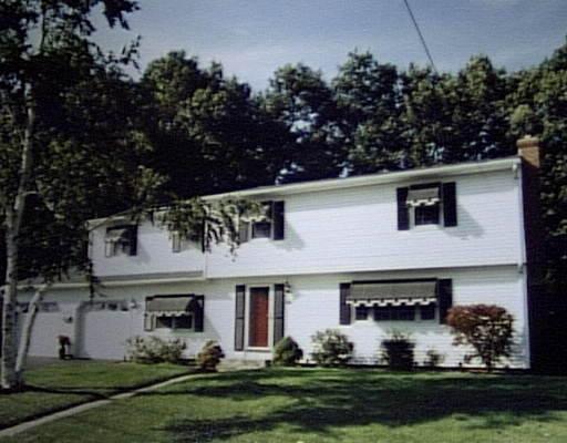 26 Raylo St, Chicopee, MA 01013 photo 1
