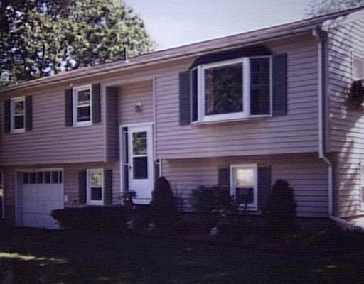2 Maple Dr, Dudley, MA 01571 photo 1