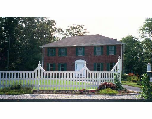22 Sunset Dr, Dudley, MA 01571 photo 5