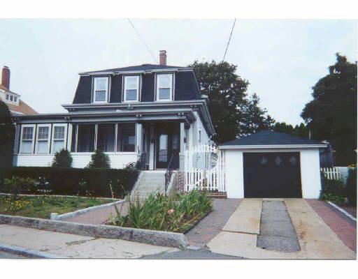 35 Beacon St, Gloucester, MA 01930 photo 1