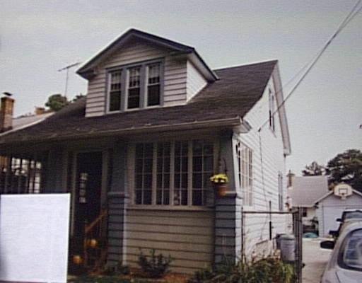 27 Haskin St, Springfield, MA 01109 photo 1