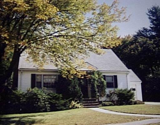 122 Carol Dr, Dedham, MA 02026 photo 1