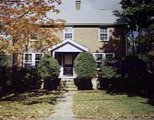 27 Mellen St, Needham, MA 02492 photo 1
