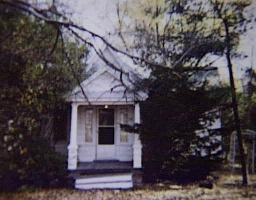 291 Cooley St, Springfield, MA 01128 photo 1