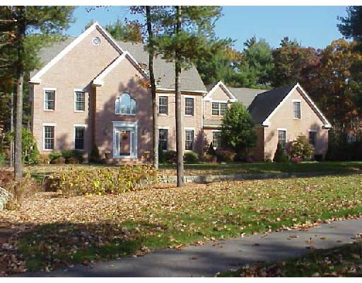 47 Wagon Rd, Walpole, MA 02081 photo 1