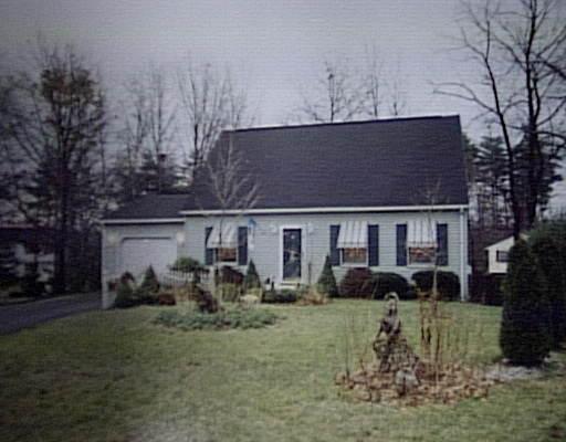 17 Cluster Cir, Springfield, MA 01118 photo 1
