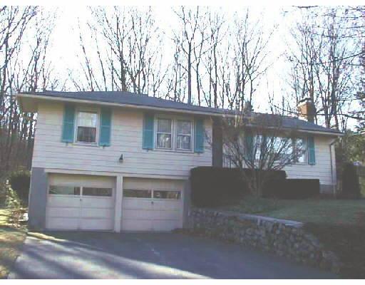 10 Pompano Rd, Worcester, MA 01605 photo 1